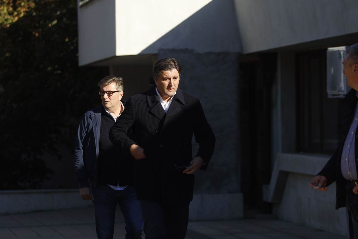 Dejan Bodiroga na sahrani Aleksandra Kodića  (5).jpg