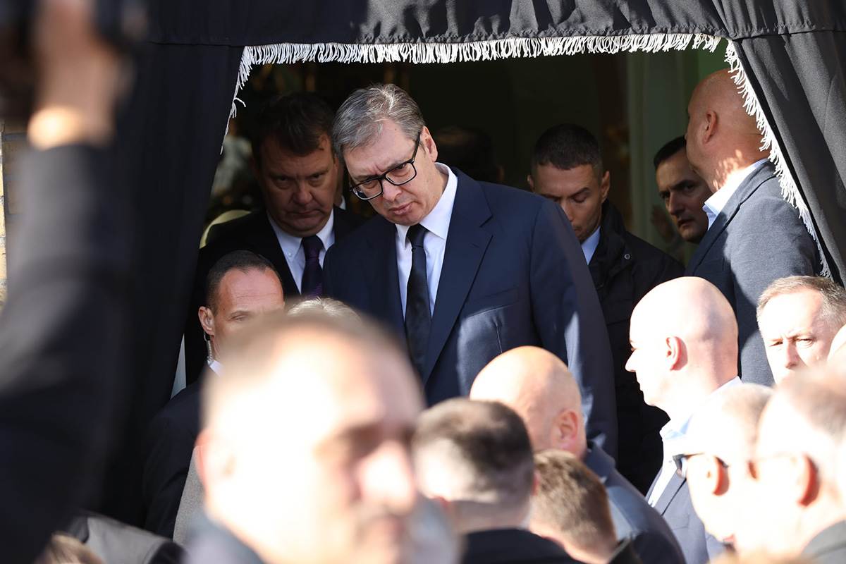 SAHRANA IŠTVANA PASTORA (21).jpg