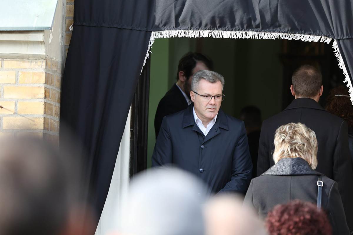 SAHRANA IŠTVANA PASTORA (42).jpg