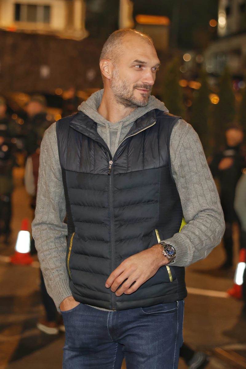 Mirko Kodić na fudbalskoj utakmici nakon smrti sina