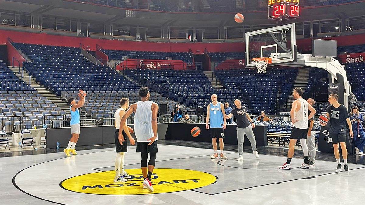 Bruno Kaboklo na treningu Partizana (1).jpg