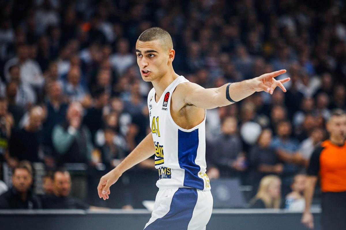 PARTIZAN - FENERBAHČE (4) copy.jpg