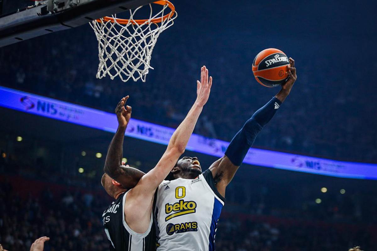 PARTIZAN - FENERBAHČE (14) copy.jpg