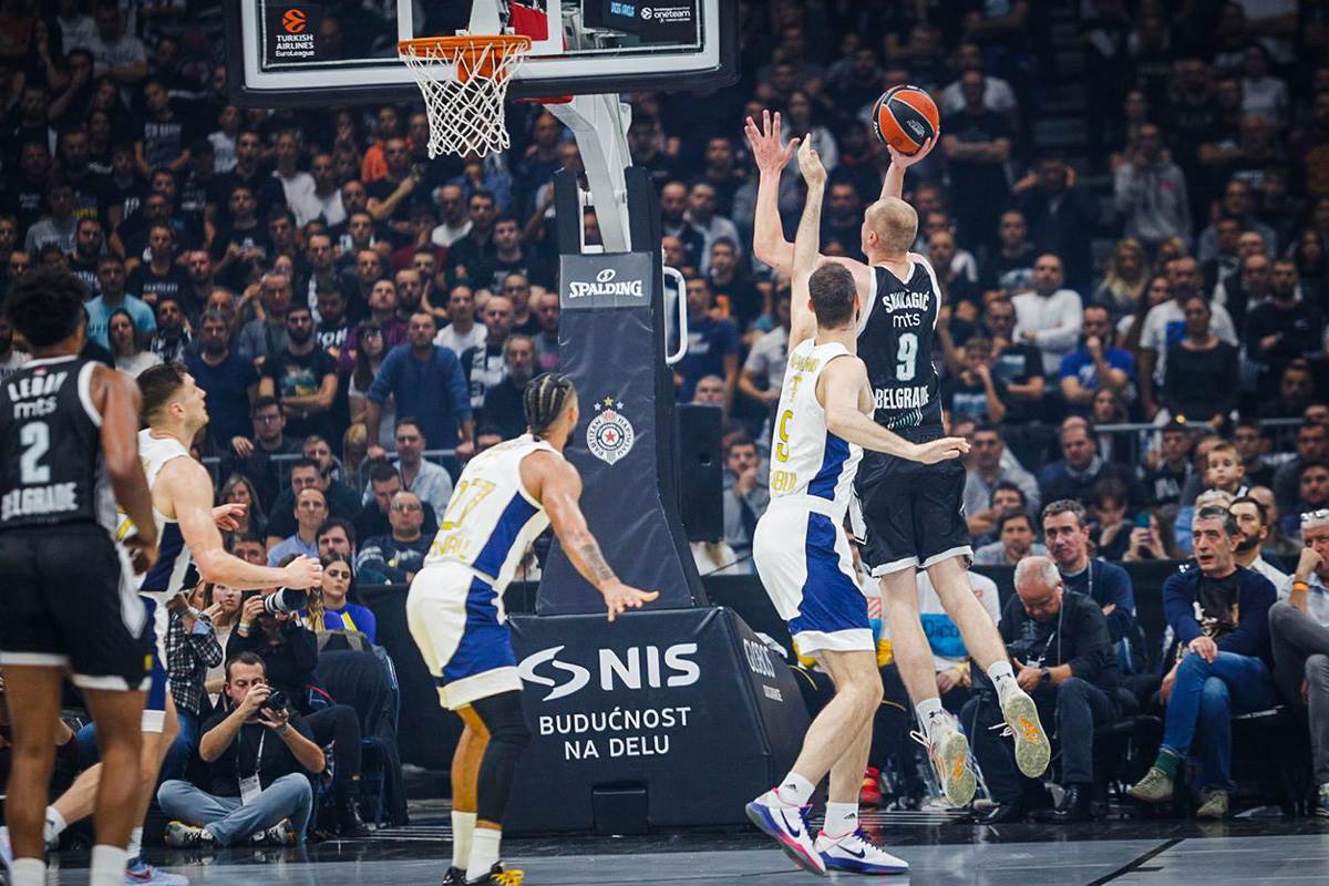 PARTIZAN - FENERBAHČE (5) copy.jpg