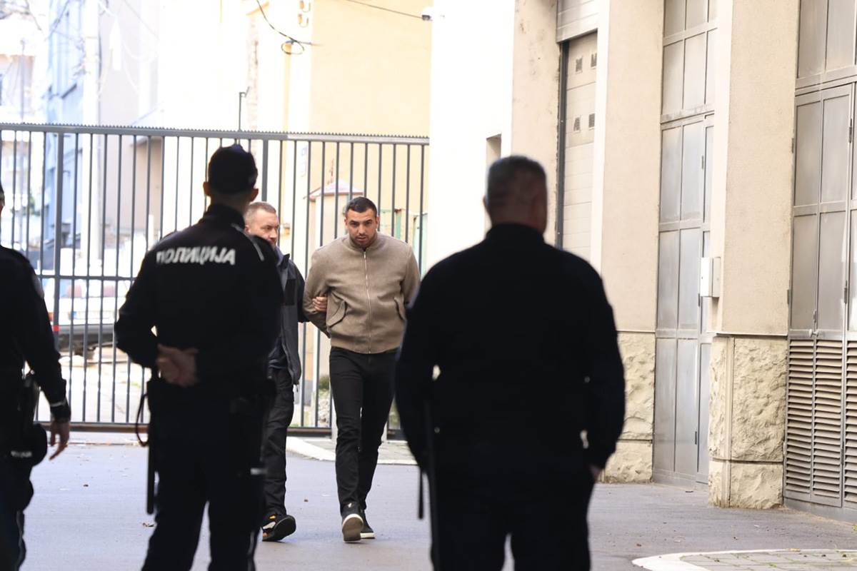 hofman hapšenenje (3) copy.jpg