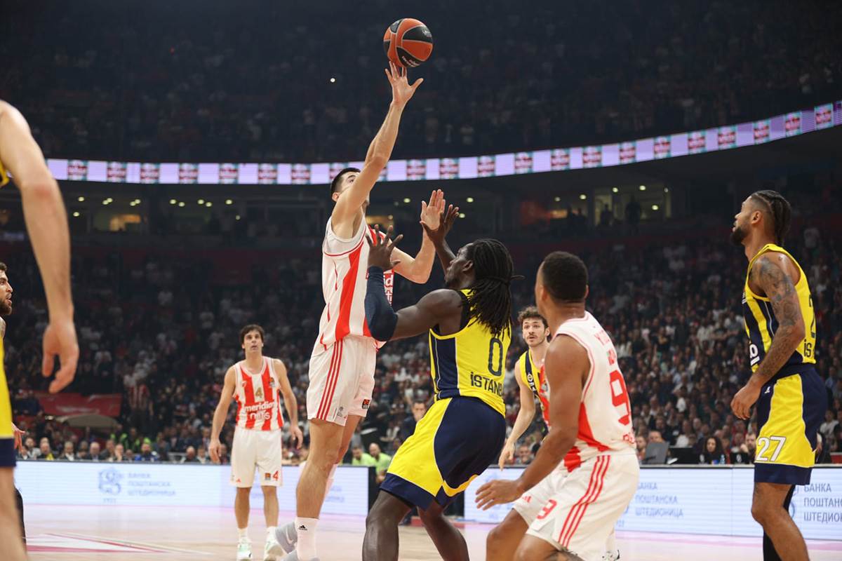 CRVENA ZVEZDA - FENERBAHČE (14).jpg