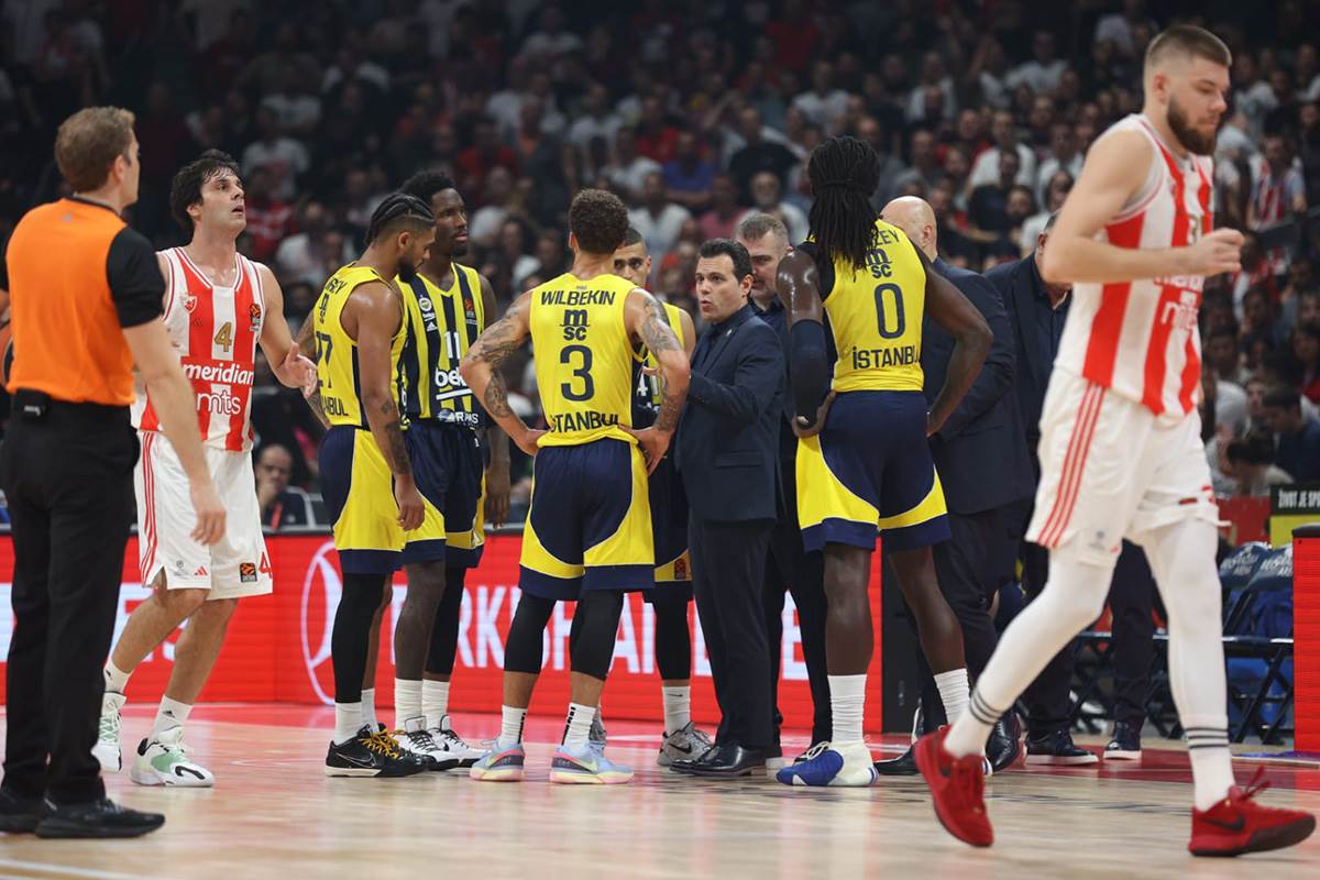 CRVENA ZVEZDA - FENERBAHČE (10).jpg