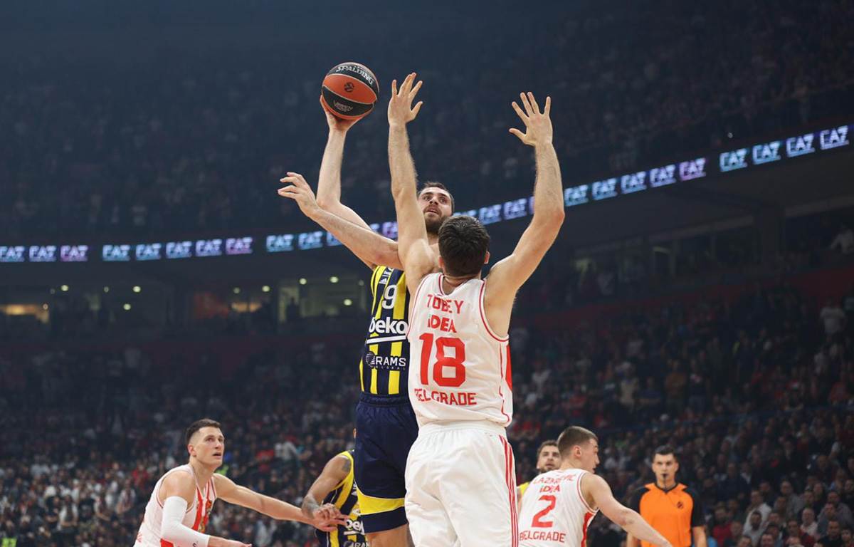 CRVENA ZVEZDA - FENERBAHČE (4) copy.jpg