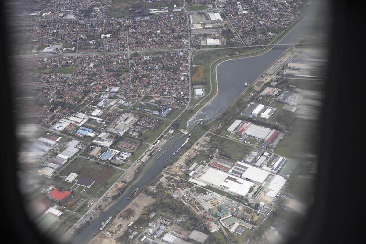 Ministarstvo odbrane 25.jpg