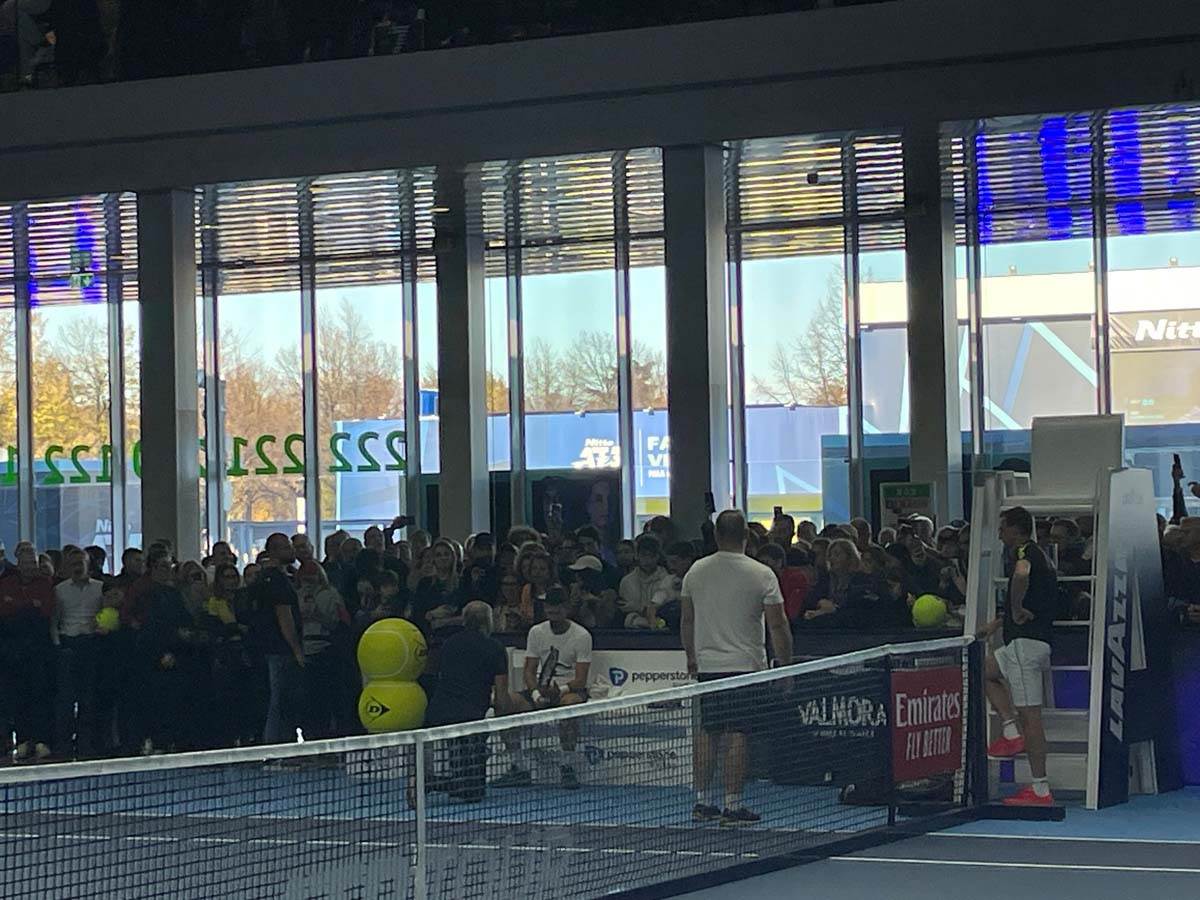 Novak Đoković protiv Karlosa Alkaraza u polufinalu Torina