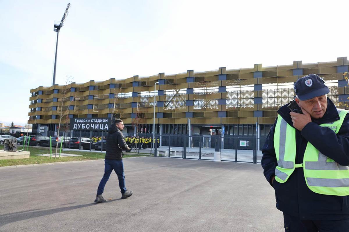 Gradski stadion Dubocica (7).jpg