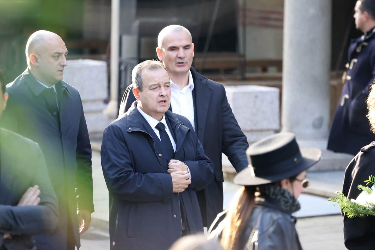 Sahrana Žarka Lauševića  (7).jpg