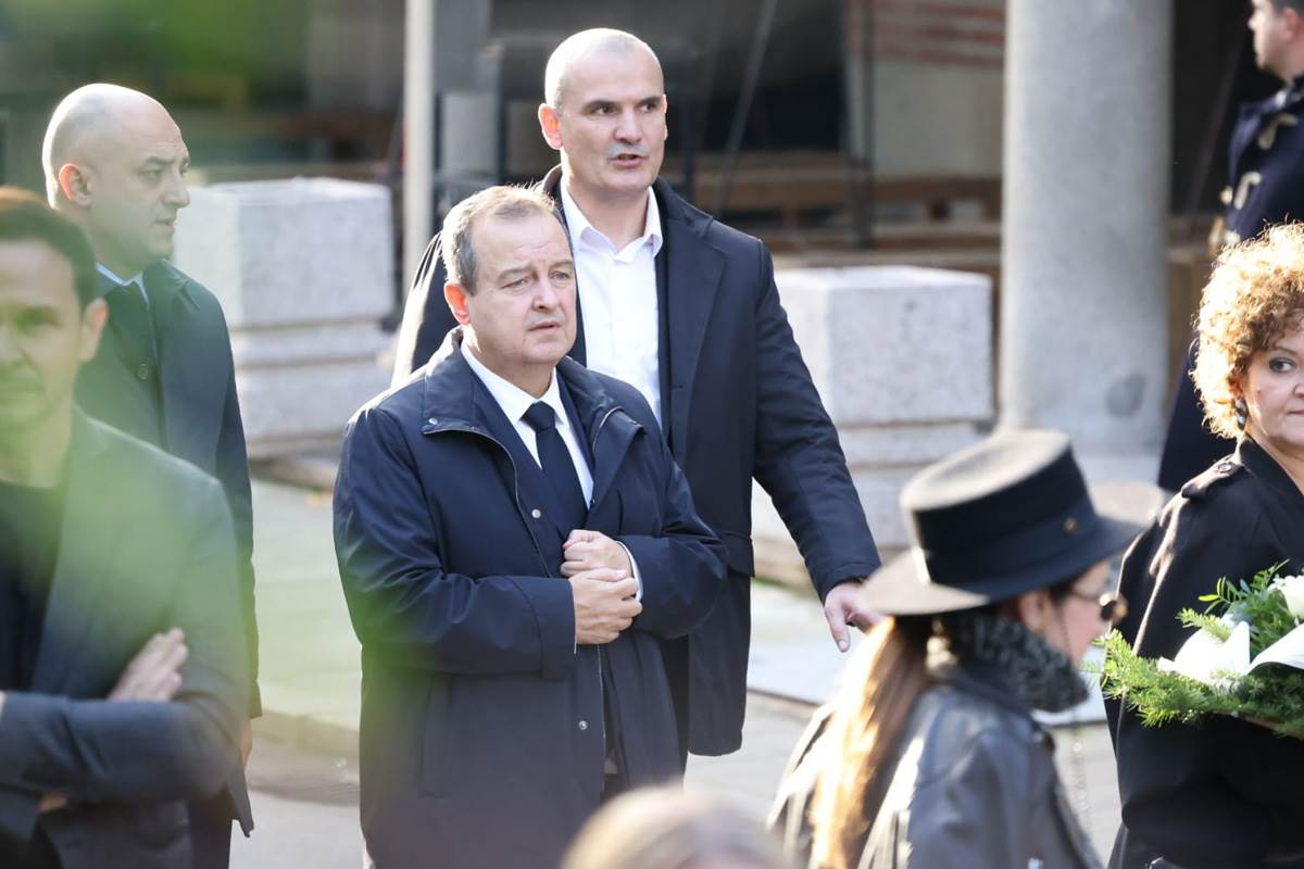 Sahrana Žarka Lauševića  (8).jpg