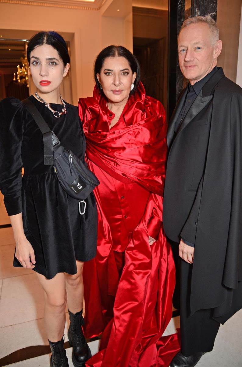 Marina Abramović 3.jpg