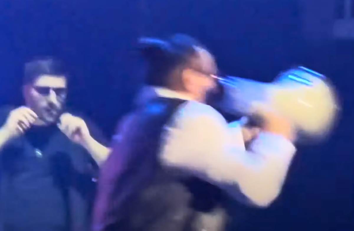 Zeljko Bebek pao u Areni (6).png