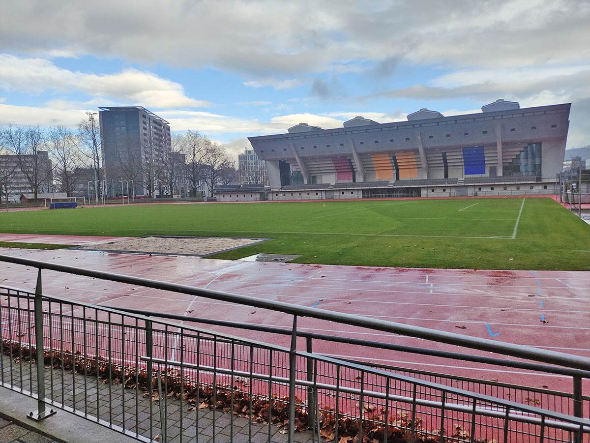Pomoćni teren Jang bojsaAtletski stadion (5).jpg