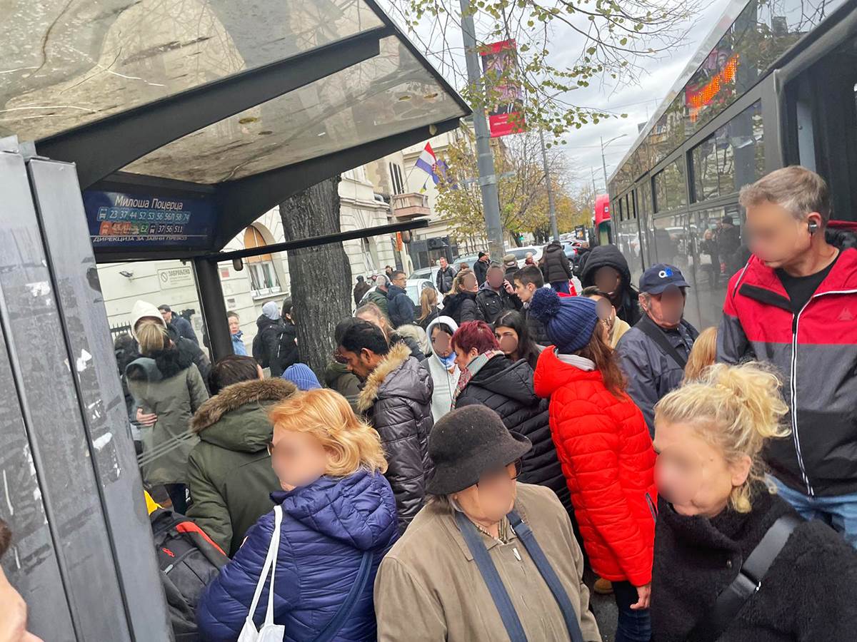 Autobus udario ženu u Kneza Miloša