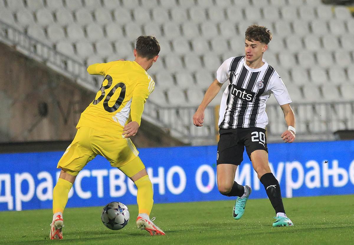 Partizan Youth Sherif (22) copy.jpg