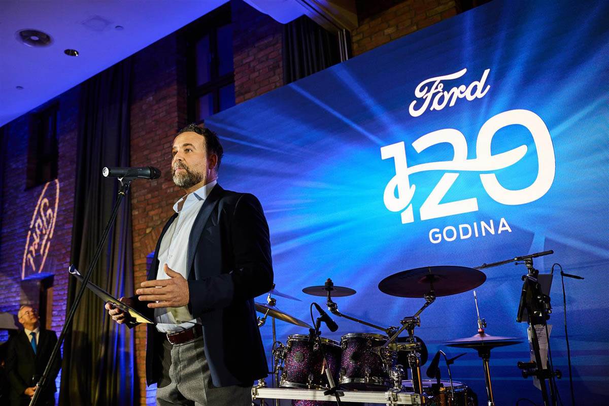 ford120 50 (Large).jpg