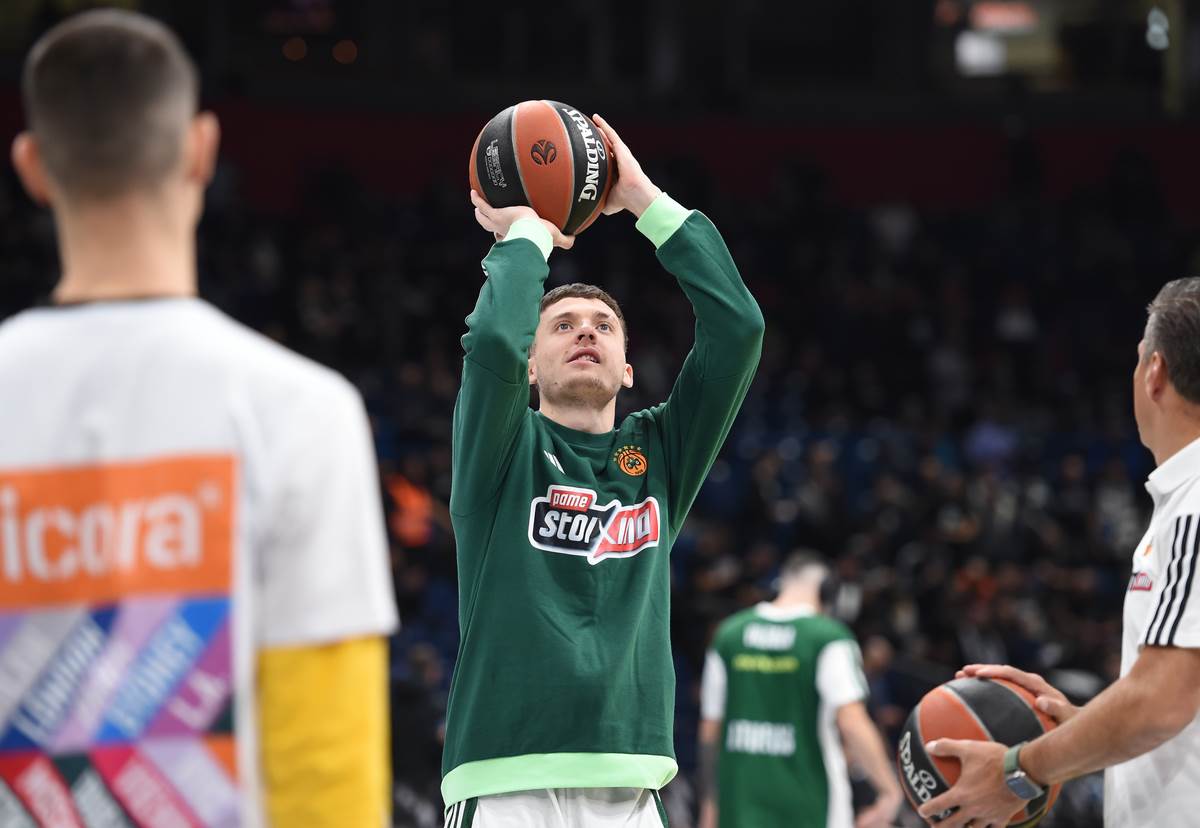 Matijas Lesor i Željko Obradović zagrljaj 