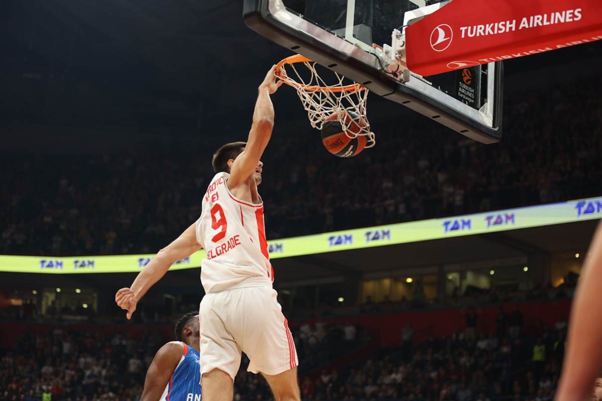 Zvezda Efes meč (7).jpeg