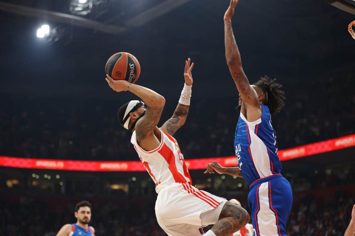 Zvezda Efes meč (2).jpeg