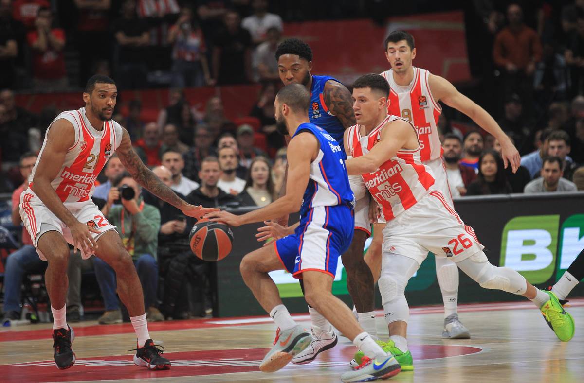 Crvena Zvezda Efes meč (3).JPG