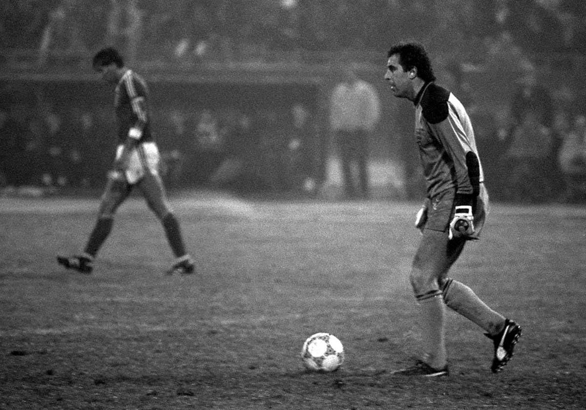 jugoslavija engleska 1987 4.jpg