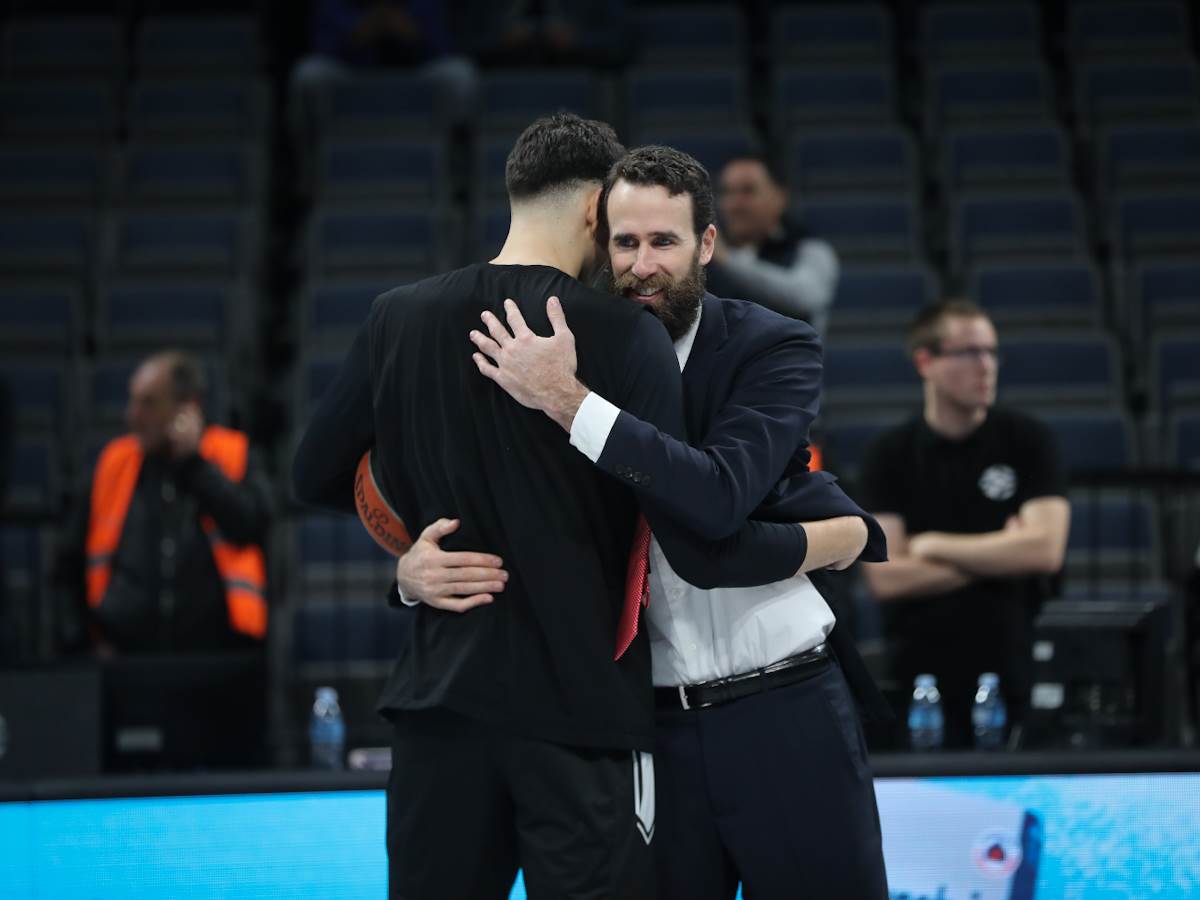 Transparent Grobara za Nikolu Mirotića: Ko te je zvao i čiji je bio poziv?