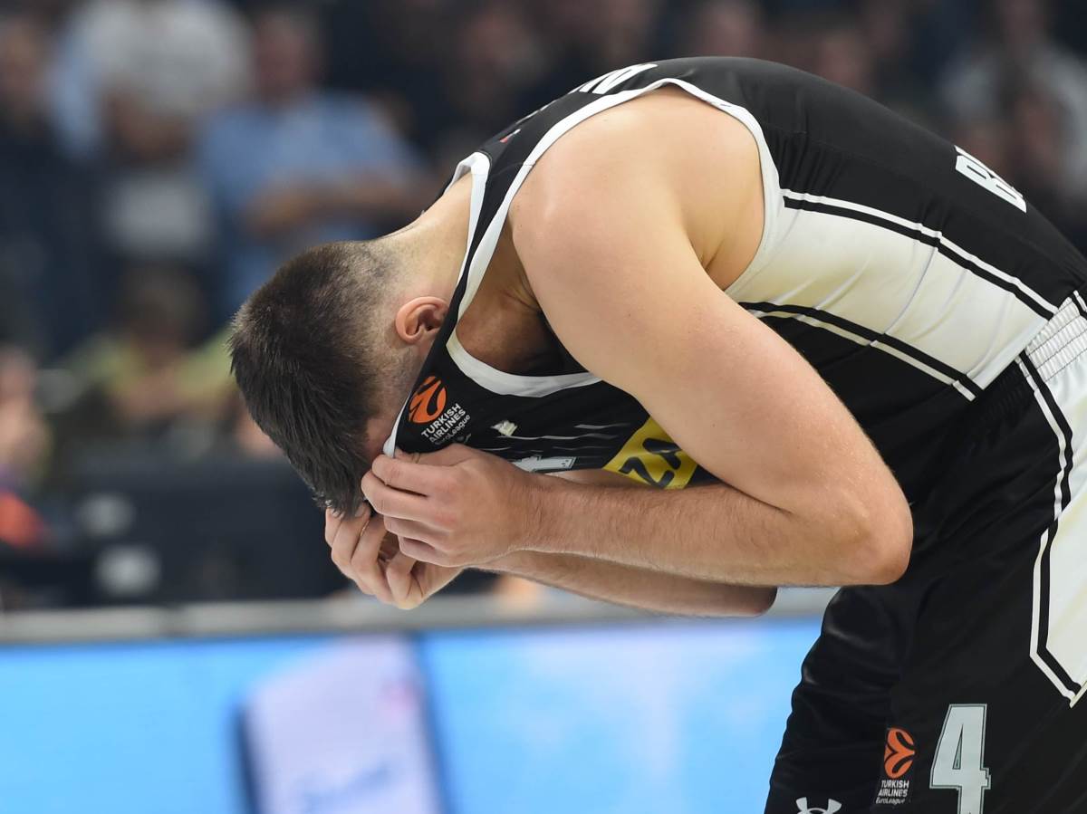 Transparent Grobara za Nikolu Mirotića: Ko te je zvao i čiji je bio poziv?