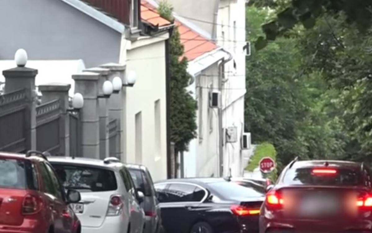 Screenshot_8 copy.jpg