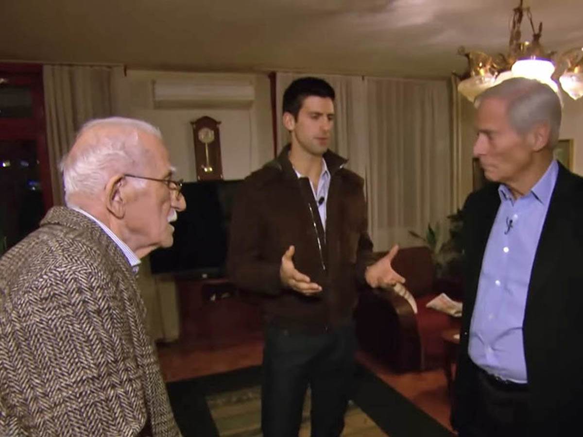 Novak Đoković i deda Vladimir (1).jpg