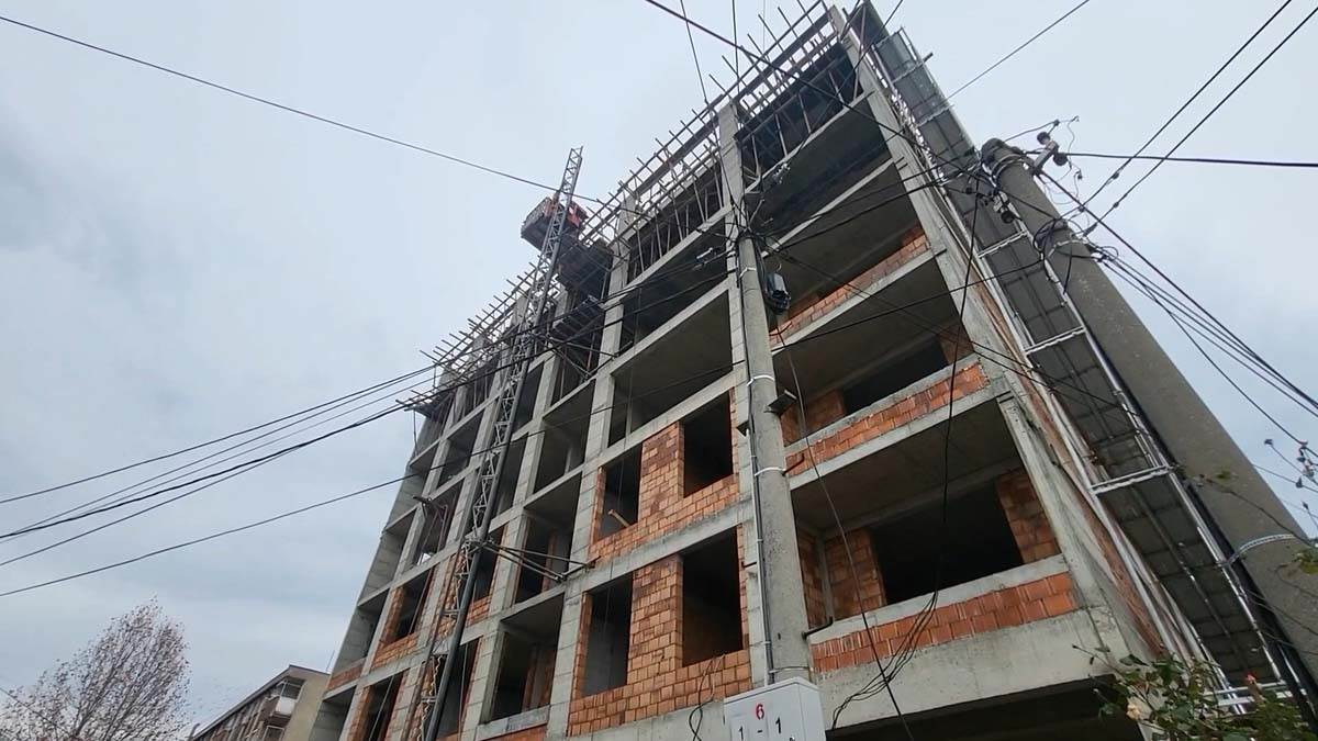 Pao radnik sa gradilišta u Čačku 3.jpg