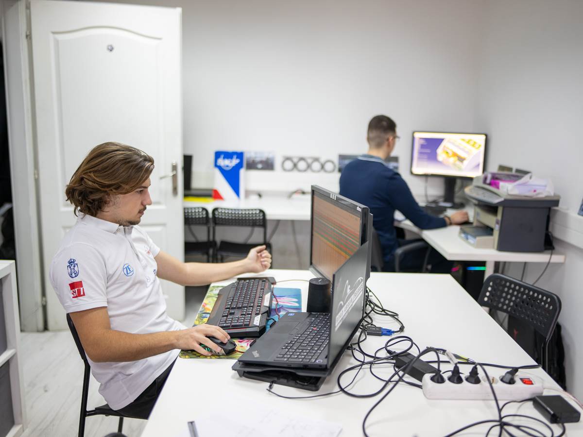 Formula Student tim (9 of 18).jpg