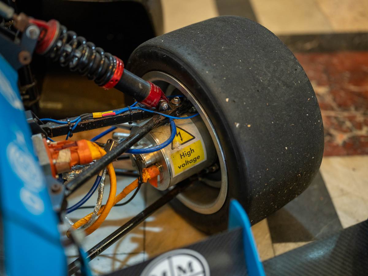 Formula Student tim (16 of 18).jpg