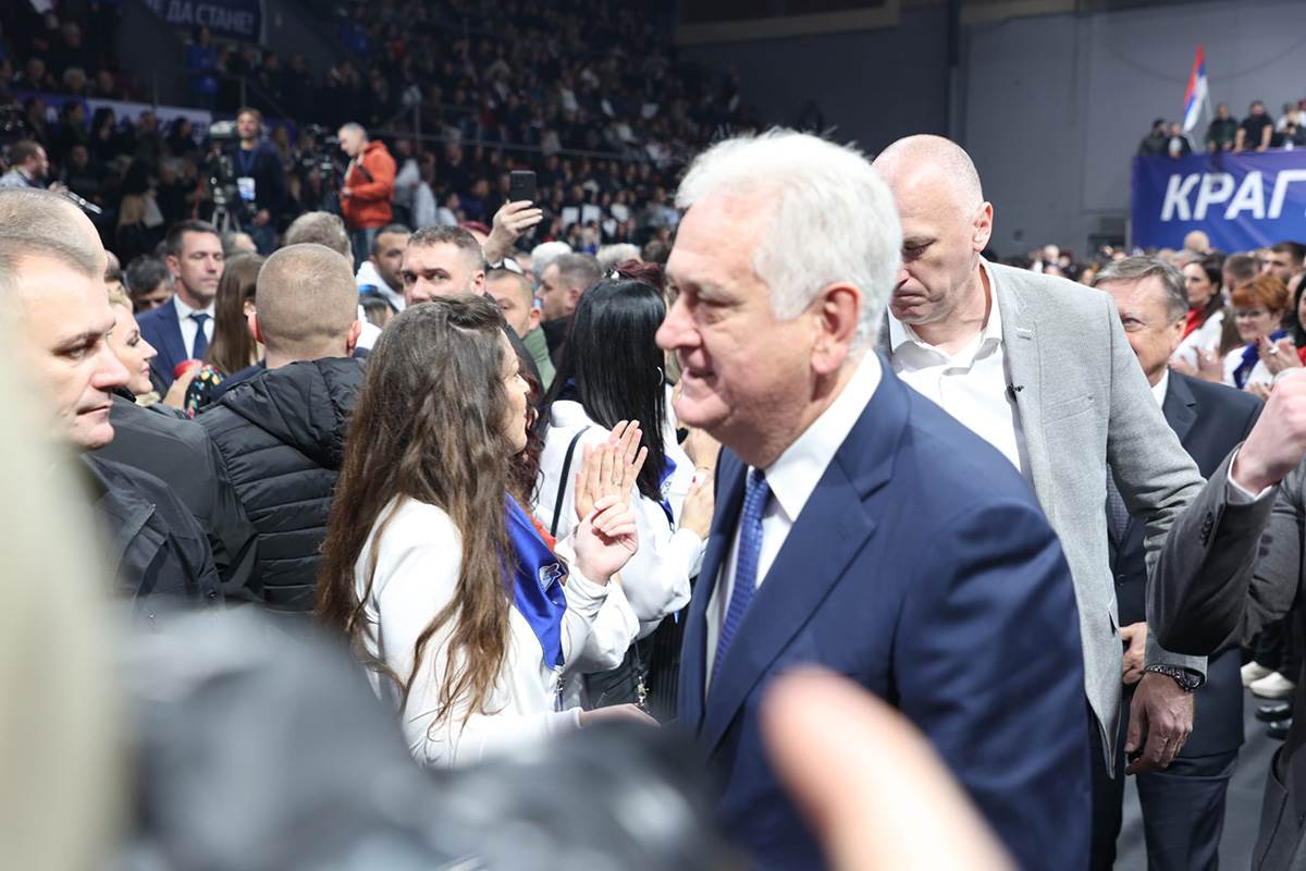 WhatsApp Image 2023-12-14 at 16.18.02_d83cdd16.jpg