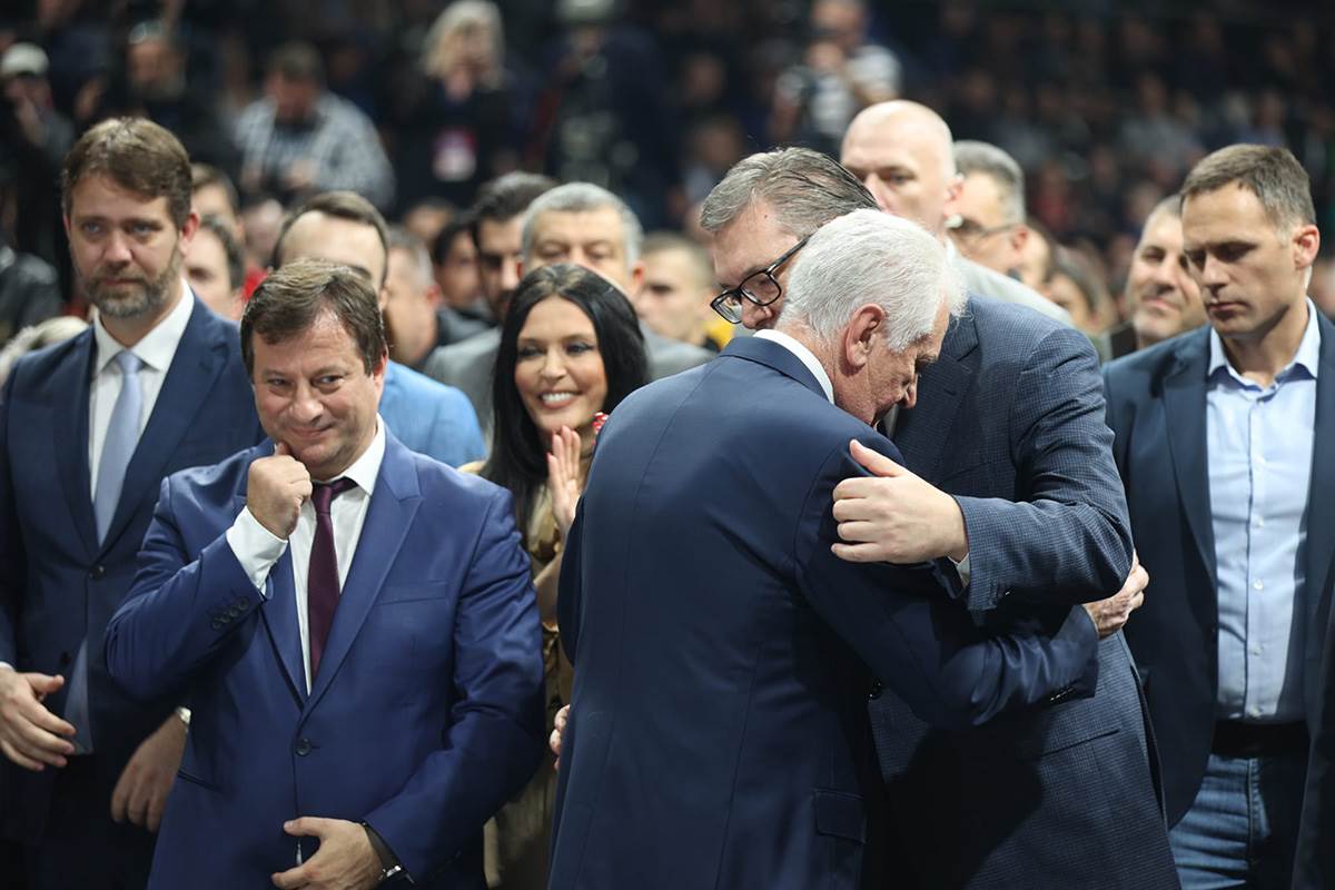 WhatsApp Image 2023-12-14 at 16.49.19_c63d68b6.jpg