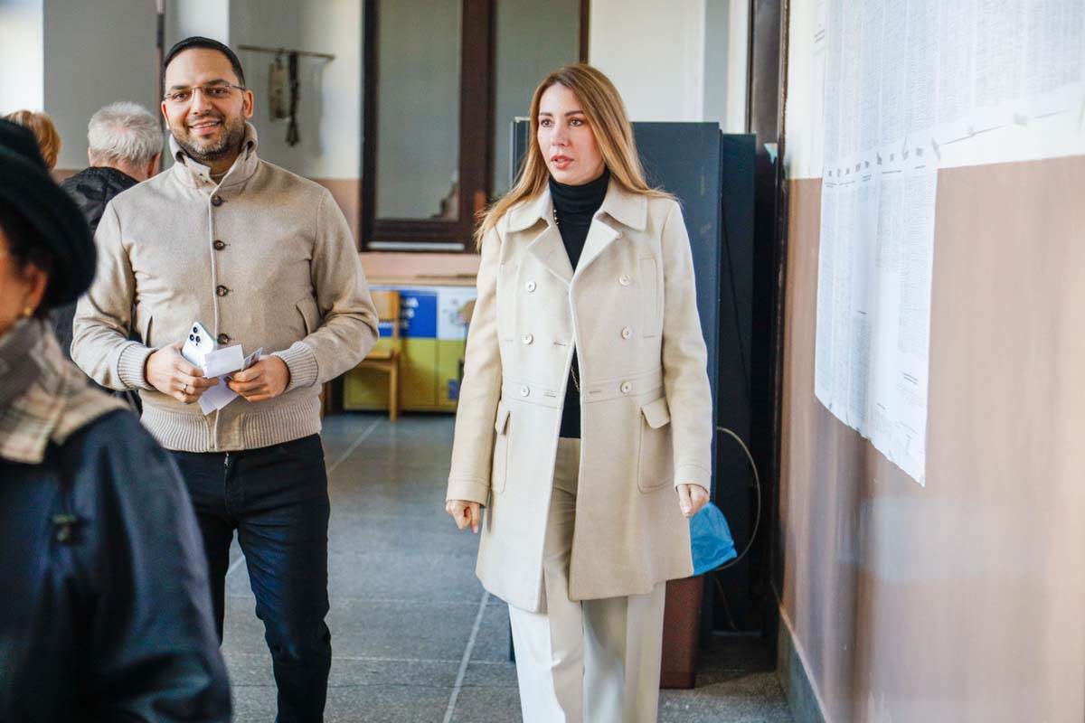 Damir Handanović i Dubravka Đedović izbori glasanje 6.jpg