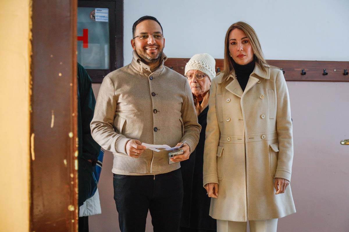 Damir Handanović i Dubravka Đedović izbori glasanje 11.jpg