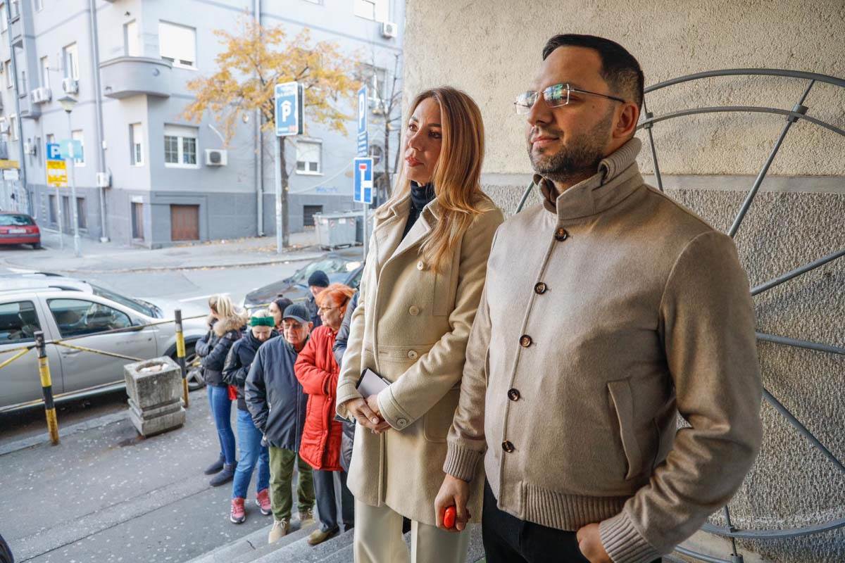 Dubravka Đedović izbori glasanje 3.jpg