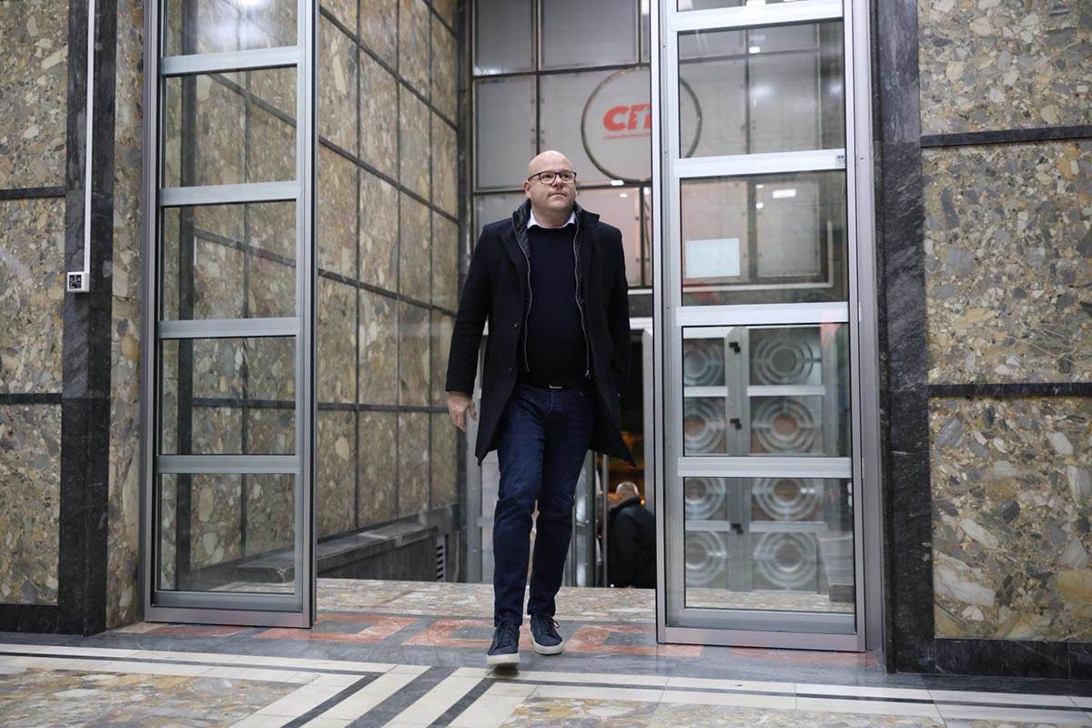 Ko ima najbogatiju a ko najskromniju stranačku trpezu 