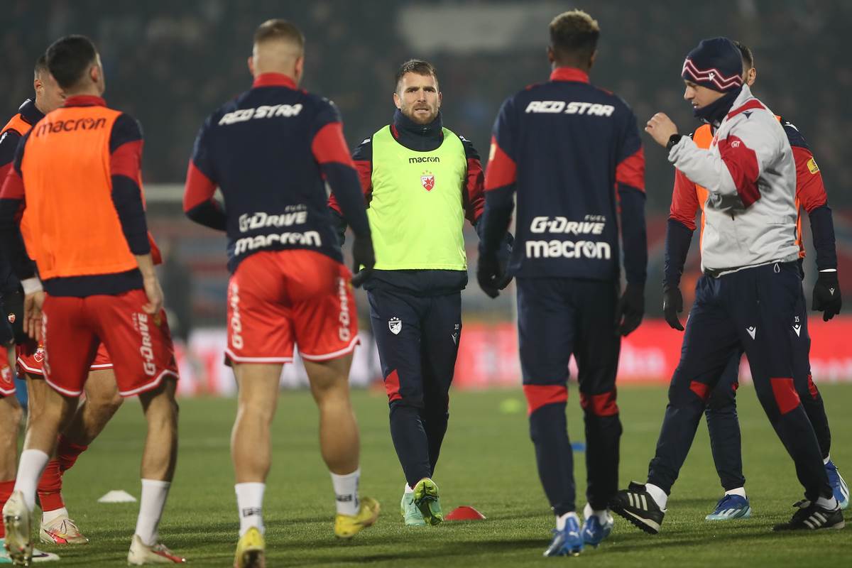 Partizan Crvena Zvezda 171. derbi pre meca (11).JPG