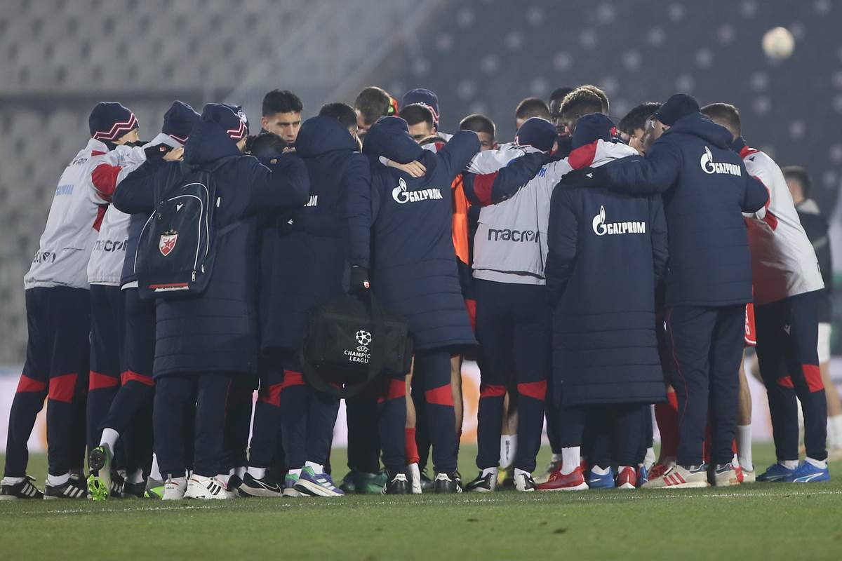 Partizan Crvena Zvezda 171. derbi pre meca (14).JPG