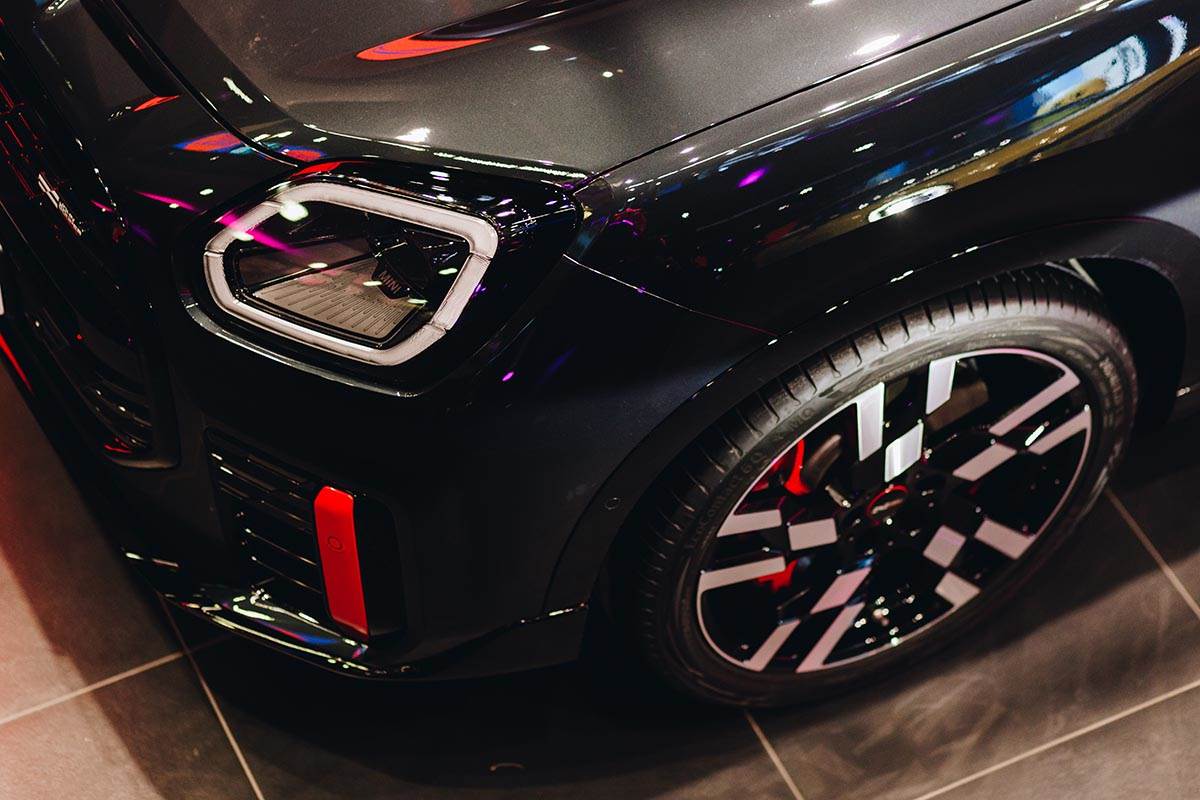 MINI COUNTRYMAN 3.jpg