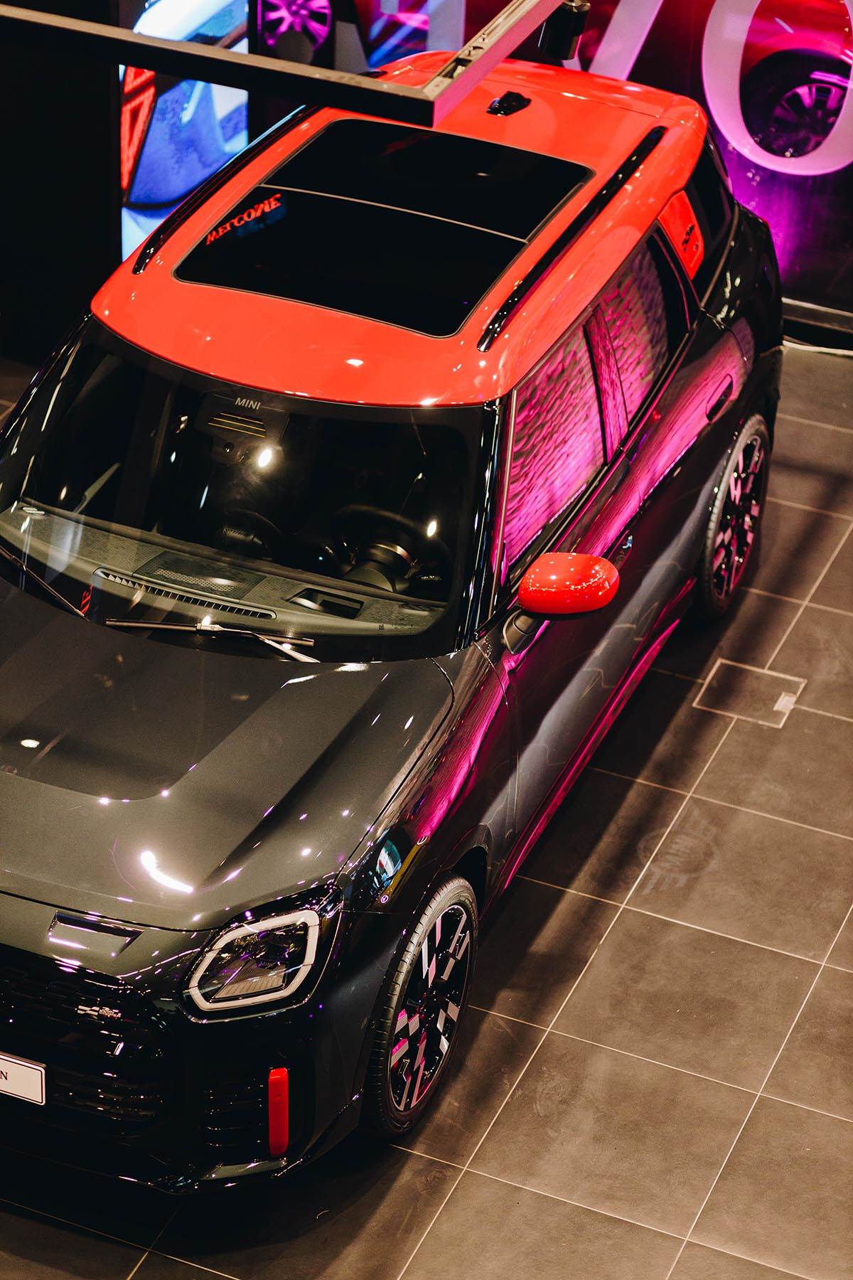 MINI COUNTRYMAN 5.jpg