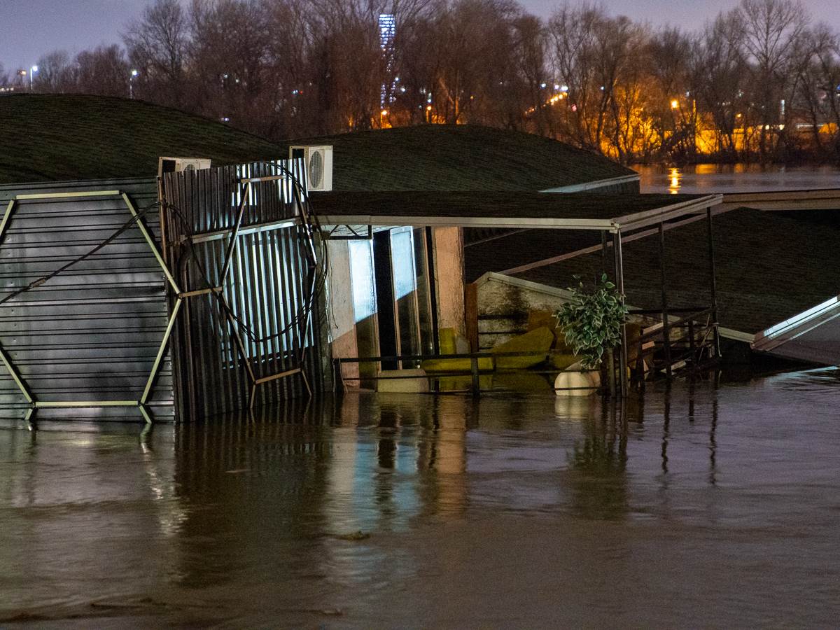 Potonuo splav Kartel (18 of 20).jpg