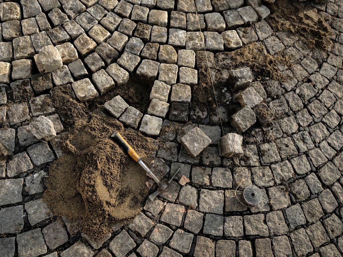 stari_dvor_jutro_nakon_protesta_stefan_Stojanović_ (5).jpg