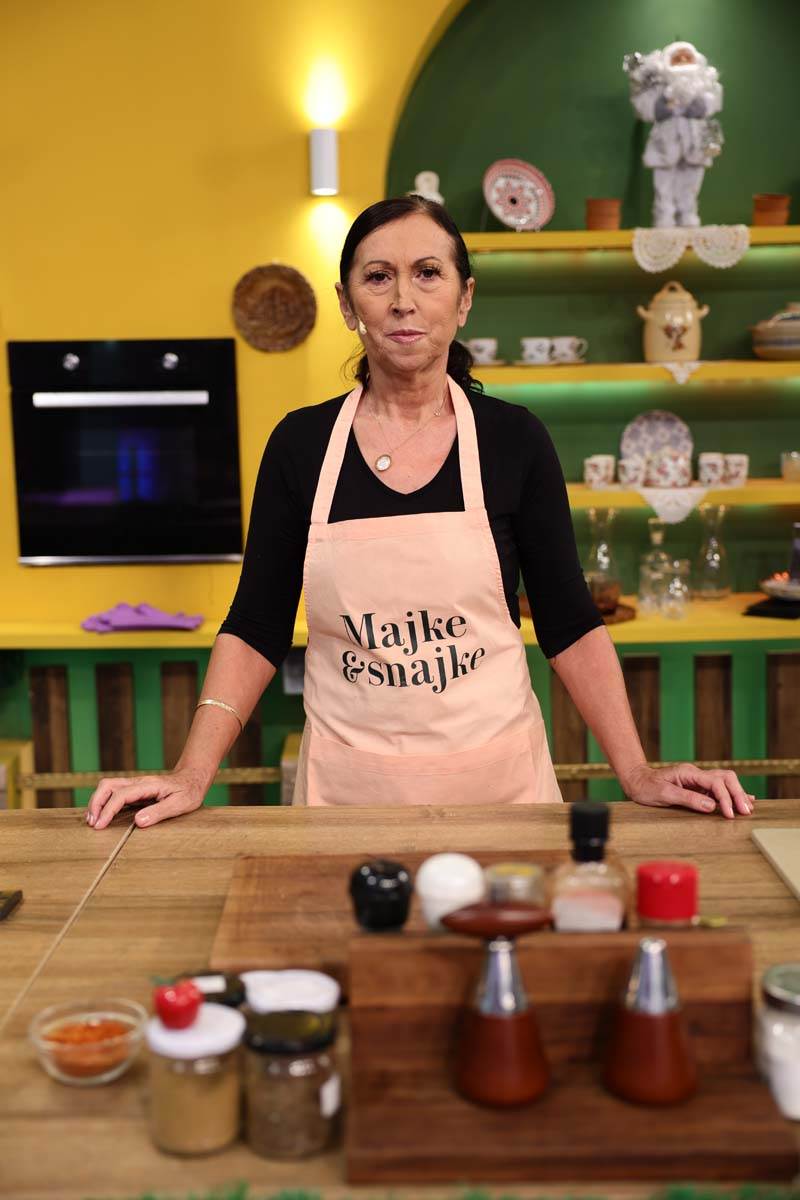 Majke i snajke 2.jpg