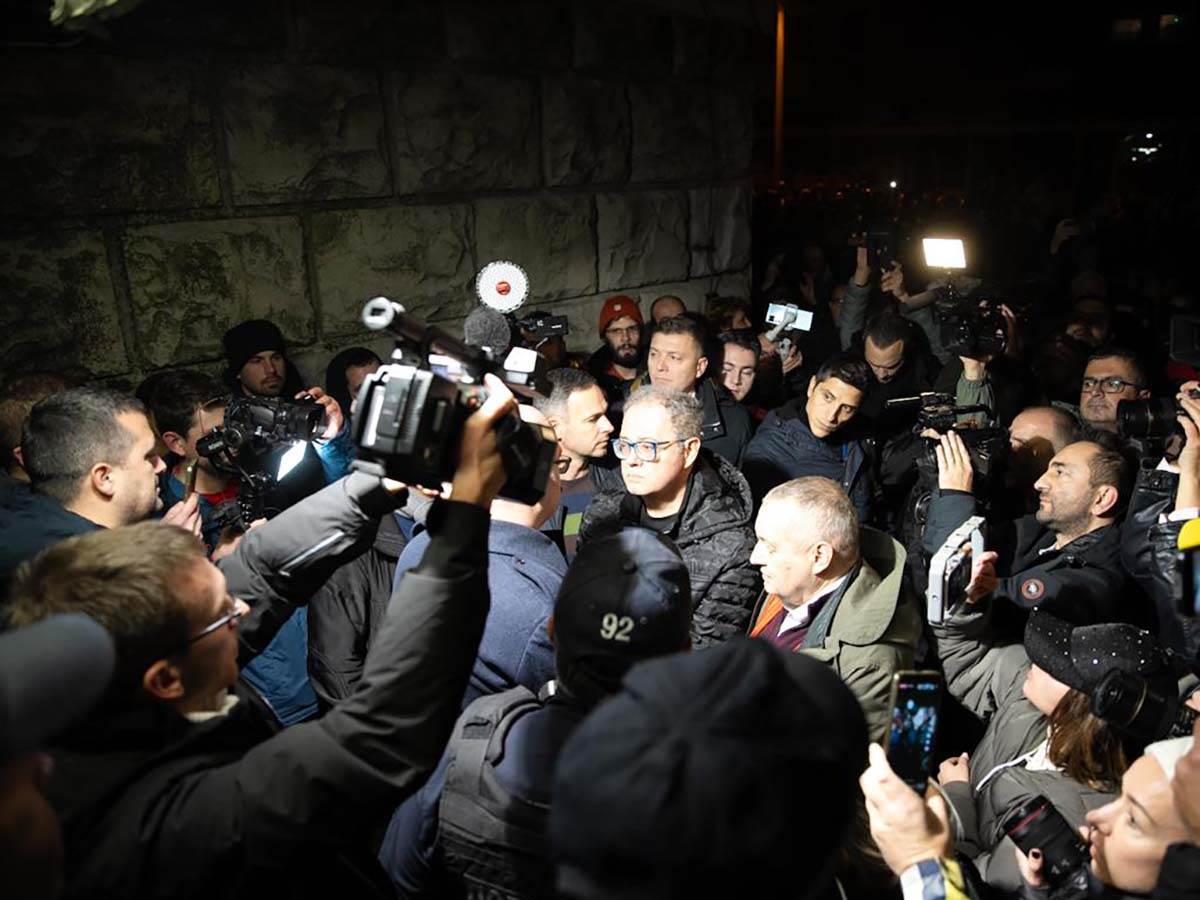 Protest studenti policijska stanica 29 novembar (7).jpg