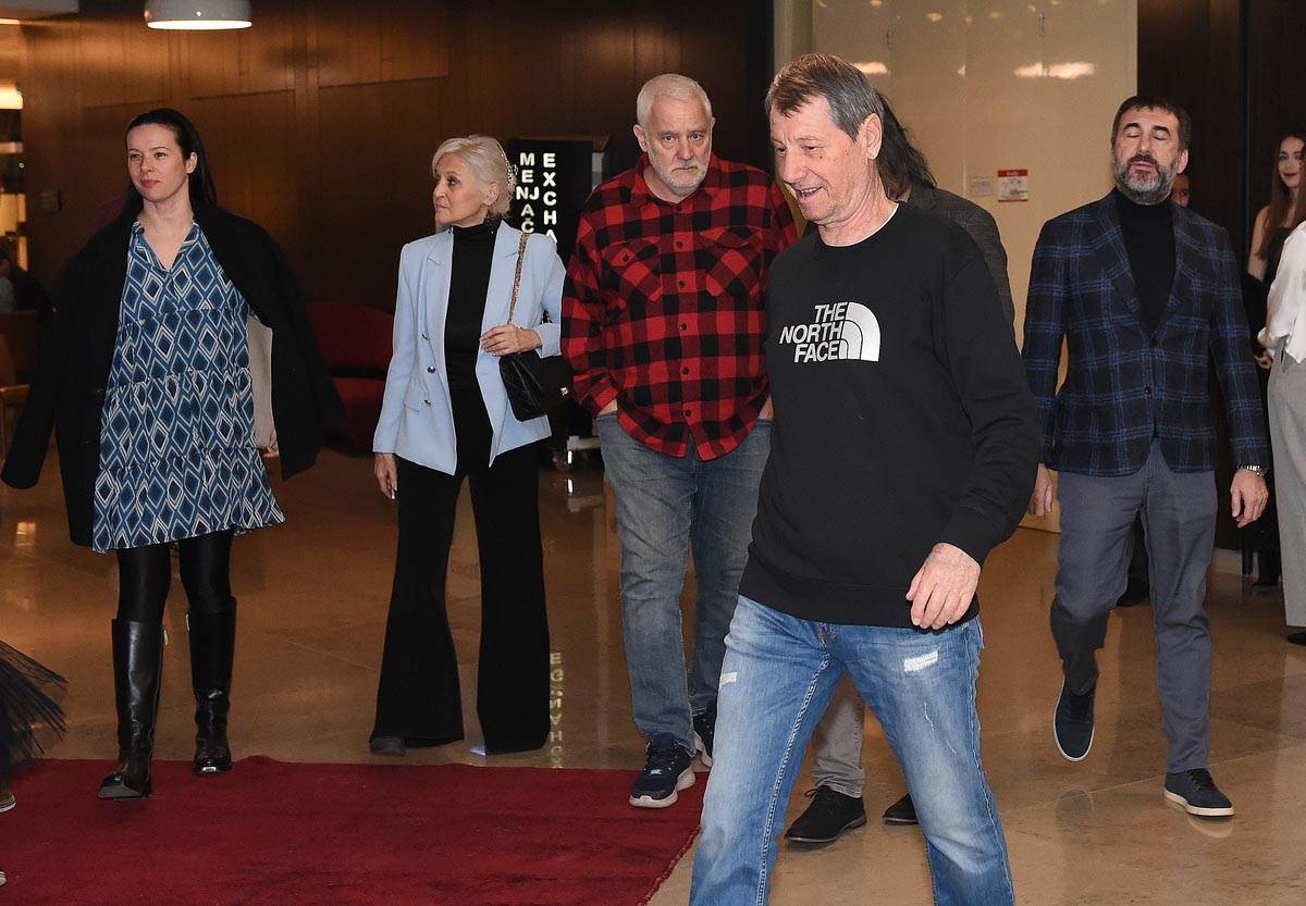 Novogodišnji koktel KK Crvena Zvezda (19).jpg